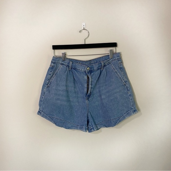 [American Eagle] Women's Denim Mom Shorts - Picture 1 of 8